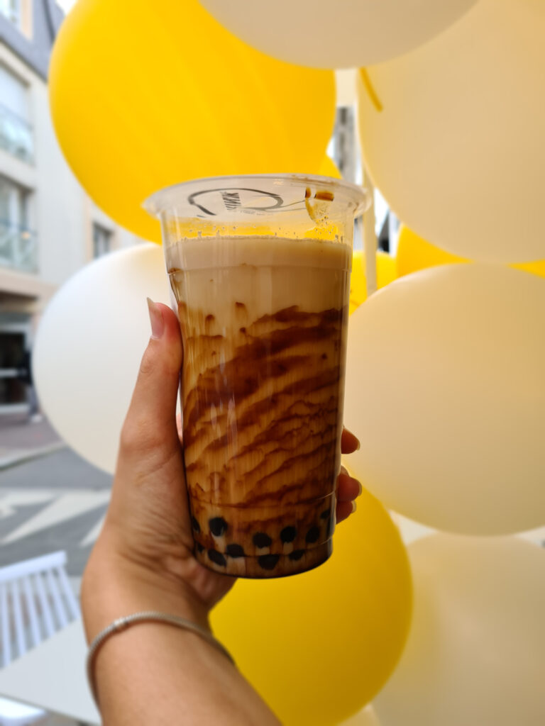 Lire la suite à propos de l’article Bubble Tea sans lactose  [guide pas à pas]